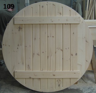 Round Hobbit door